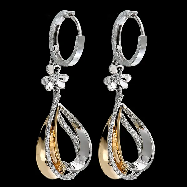 Diamond Earrings Diamond earrings Rechtenvrije Stockfoto's