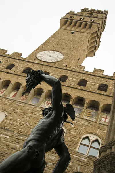 Perseo ve palazzo vecchio