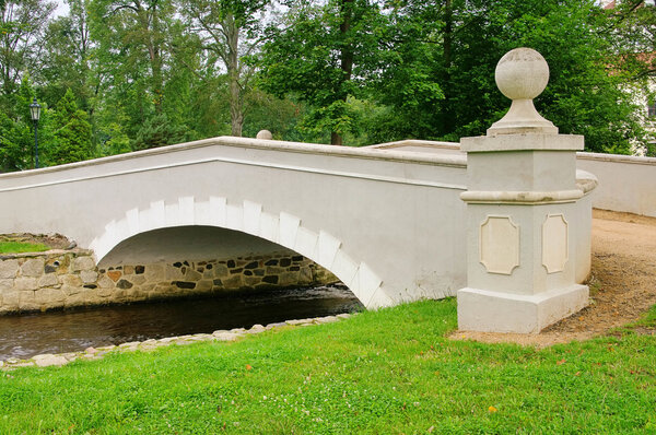 Ostrov white bridge 01