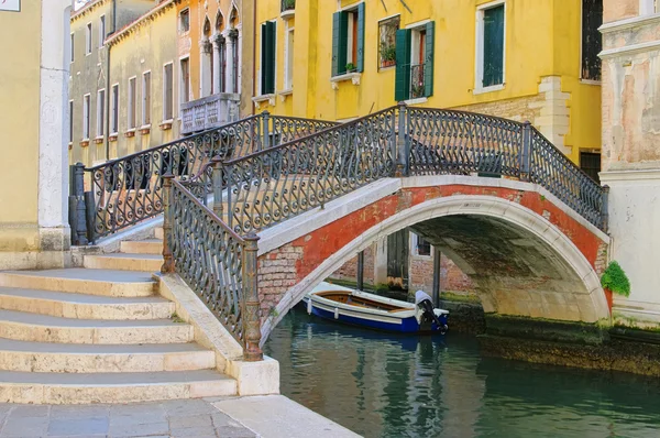 Венецианский канал 06 — стоковое фото