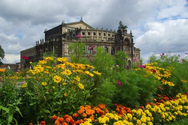 Dresden Semperoper 05 clipart