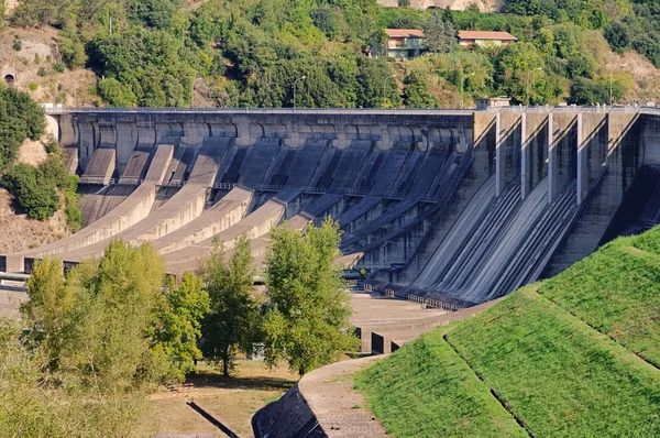Reservoir dam 01 — Stock Photo, Image