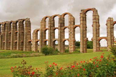 Merida Aqueduct 01 clipart