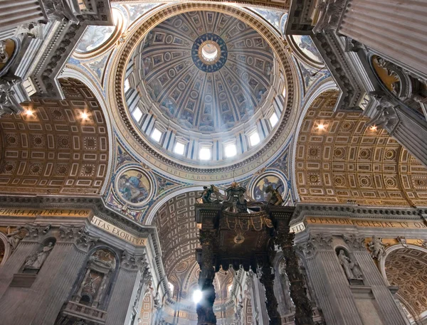 聖ピーター大聖堂のドーム — ストック写真