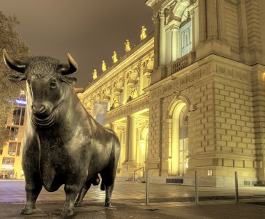Bull sculpture at stock exchange, Frankfurt