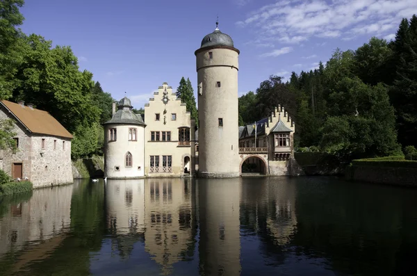 Bevattna slottet mespelbrunn, spessart — Stockfoto