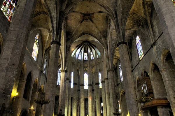 教堂中殿的圣玛丽亚 del mar — 图库照片