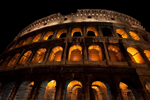 Colosseum di malam hari, Roma — Stok Foto