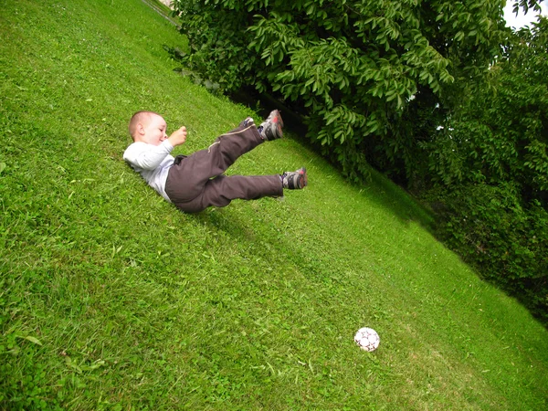 Little boy play football — Stock Photo, Image