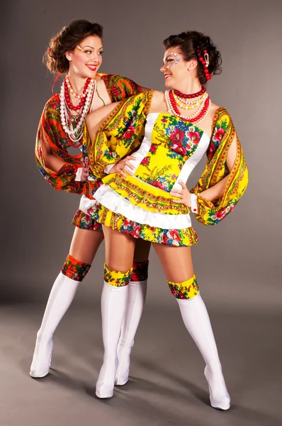 Menina ucraniana moda — Fotografia de Stock