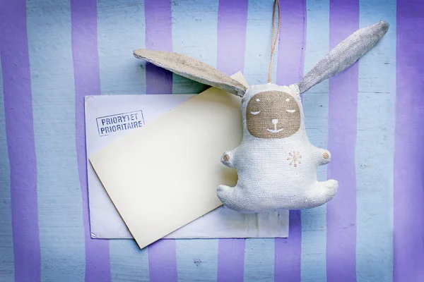 Cartão postal retrô com Bunny — Fotografia de Stock