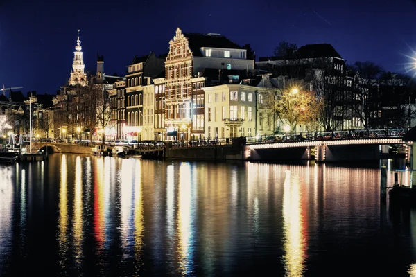 阿姆斯特丹桥之夜 — 图库照片
