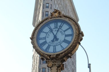 Fifth Avenue Building clock clipart