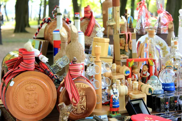 Traditionella souvenirer från Serbien Royaltyfria Stockfoton