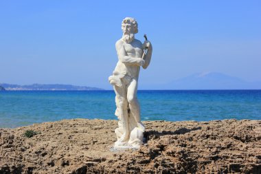 Poseidon heykeli Zakintos Adası