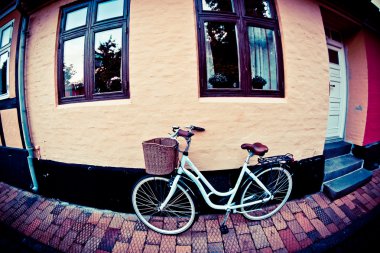 bornholm Adası üzerinde bir evde Bisiklet