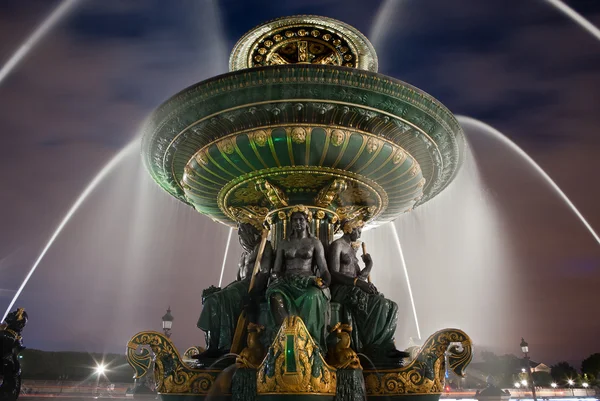 Brunnen in Paris — Stockfoto