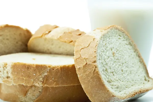 Pan y leche —  Fotos de Stock