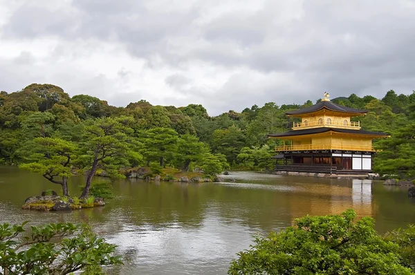 Kinkaku-ji in Japan — Stockfoto