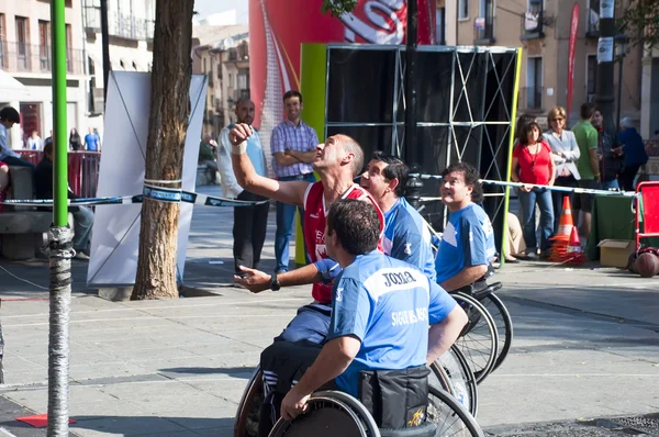 Cadeira de rodas dos homens Basquete Ação — Fotografia de Stock