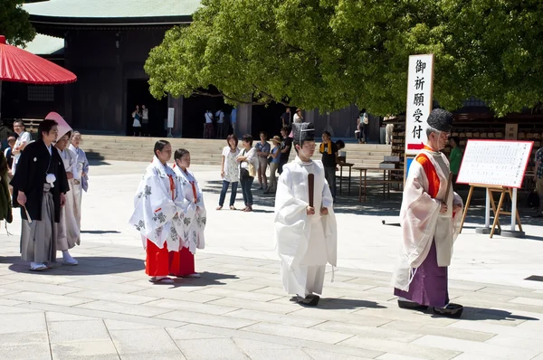 Célébration d'un mariage traditionnel japonais — Photo