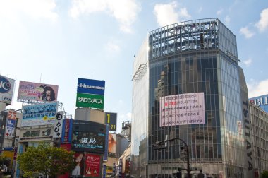 Shibuya geçerken, tokyo