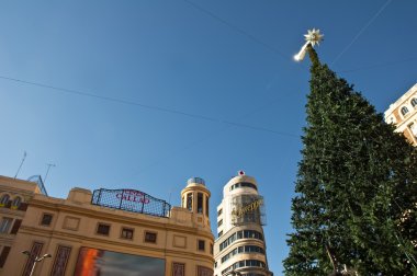 Christmas Tree Giant clipart