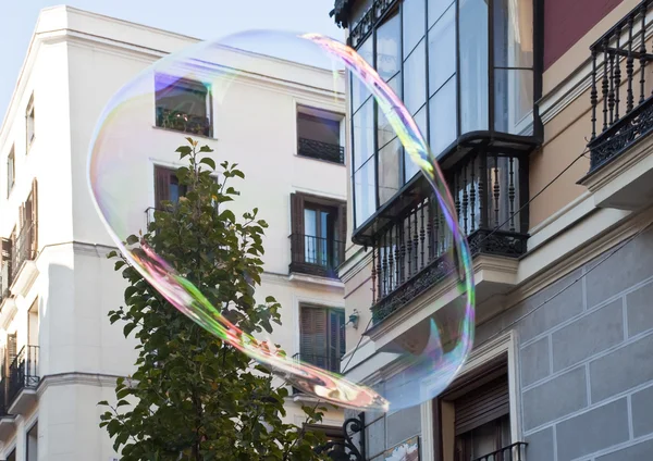 Burbujas de jabón en el aire — Foto de Stock