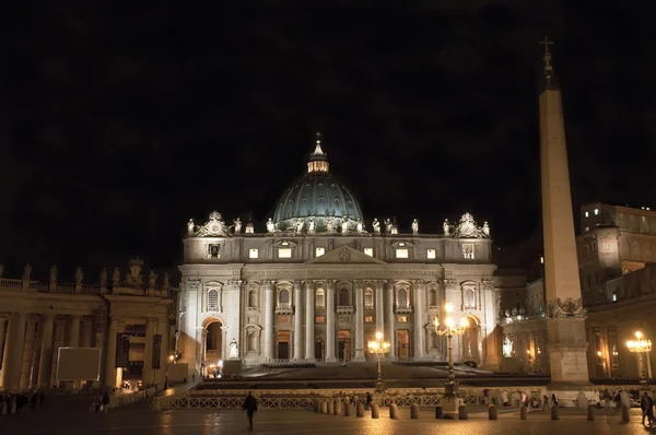 St. peter's square, gece — Stok fotoğraf