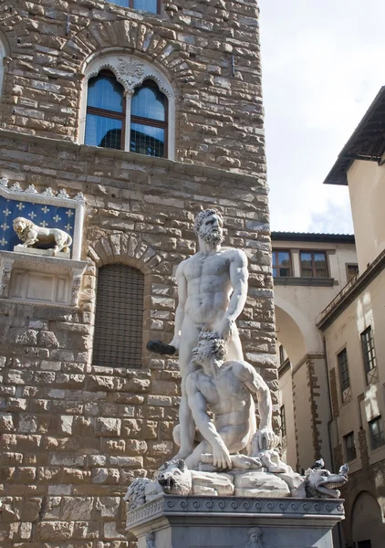 Sochy na náměstí della signoria, Florencie. — Stock fotografie