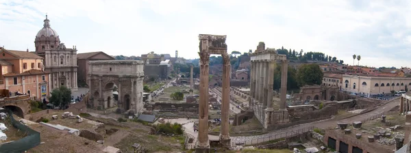 Forum Romanum w Rzym, Włochy — Zdjęcie stockowe