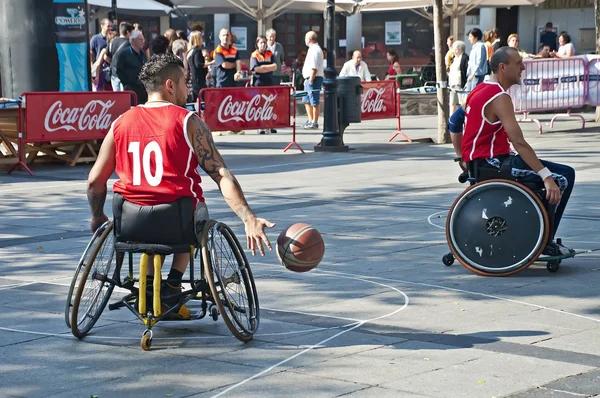 Silla de ruedas Hombres Baloncesto Acción — Foto de Stock