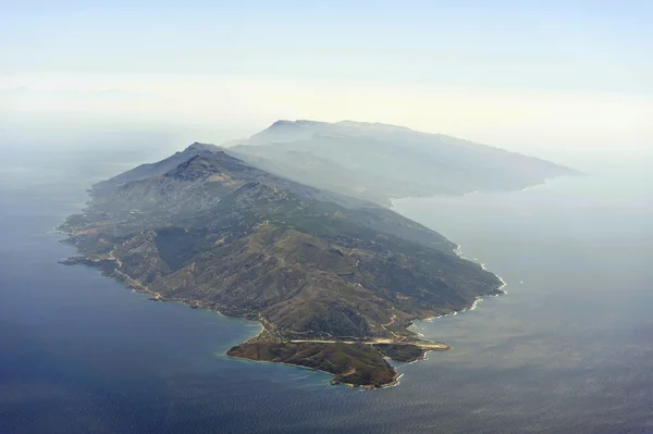 Havadan görüntü Yunan Adası Ikaria — Stok fotoğraf