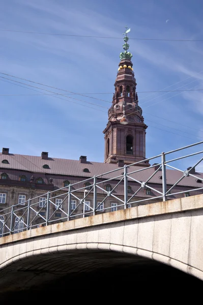 La flèche de l'église à Copenhague — Photo