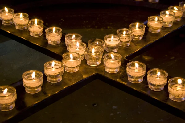 Gebed kaarsen — Stockfoto