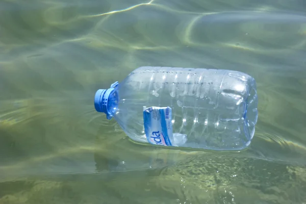 Butelka wody — Zdjęcie stockowe