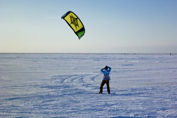 Kite surfer i sneen - Stock-foto