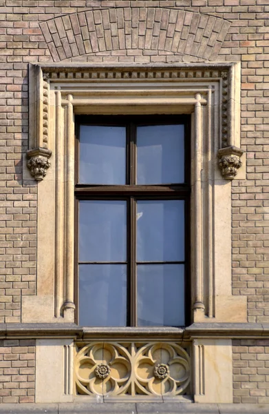 Old window medieval — Stock Photo, Image