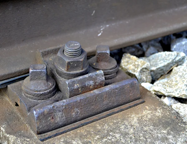 Montage rails oude corrod — Stockfoto