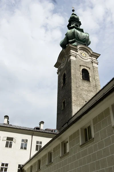 Башня церковных часов — стоковое фото