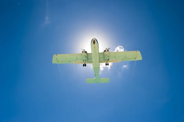 Ήλιο επίκεντρο αεροπλάνο — Φωτογραφία Αρχείου