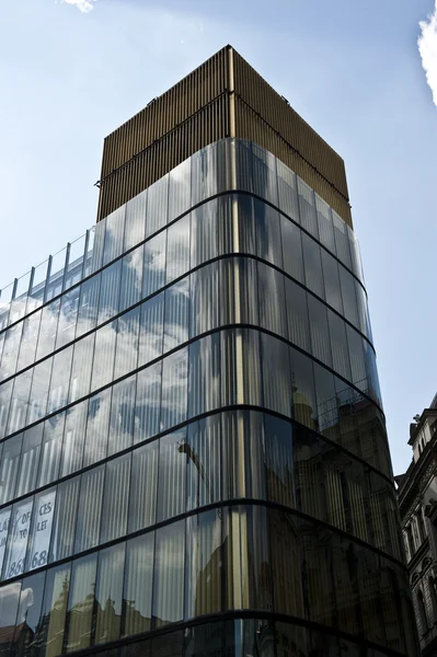 Edificio de vidrio checo —  Fotos de Stock