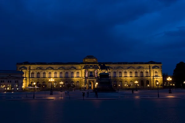 Дрезденская ночь музеев — стоковое фото