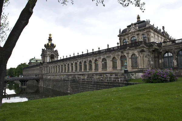 Pałac w Dreźnie na zewnątrz — Zdjęcie stockowe