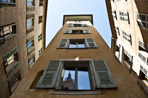 Frans sky appartementen — Stockfoto