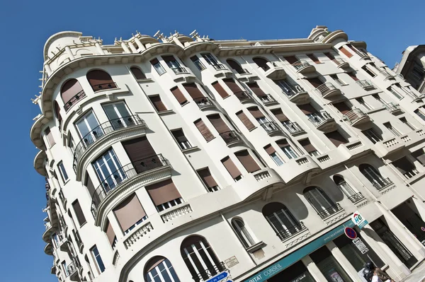Bonitos apartamentos francés angulares — Foto de Stock