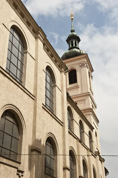 侧布拉格大教堂 — 图库照片