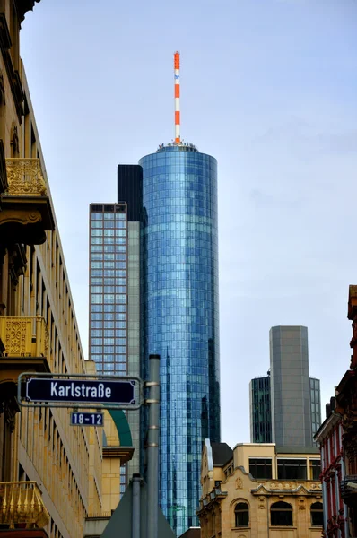 MainTower skyskrapa i frankfurt, hessen, Tyskland — Stockfoto