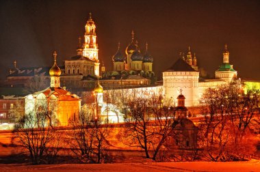 Gece Lavra (Trinity Sergiev Manastırı) (Hdr) Sergiev Pos içinde