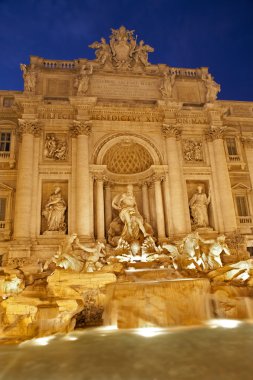 Roma - fontana di trevi akşam